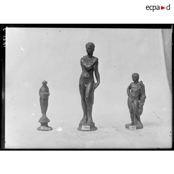 Musée de Compiègne. Bronzes romains de la collection Vivenel. [légende d'origine]