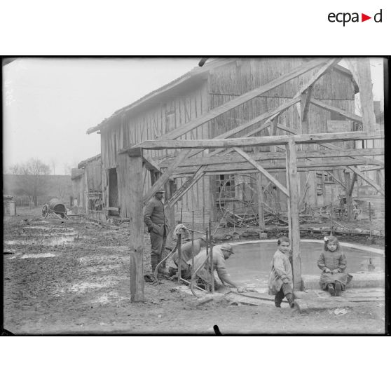 Moiremont (Marne). Lavoir sur le front. [légende d'origine]