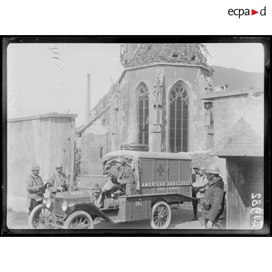 Vieux-Thann (Haut-Rhin). Ambulance américaine. [légende d'origine]