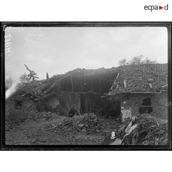 (Petorak). Maison bombardée. 20 octobre 1916. [légende d'origine]