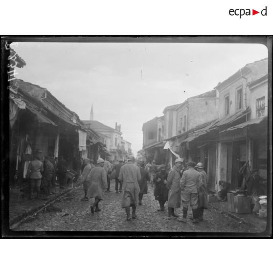 Monastir. Une rue. 4 décembre 1916. [légende d'origine]