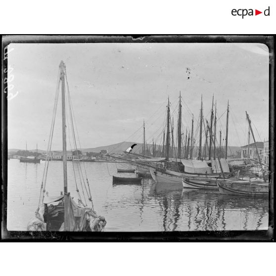 Volos. Le port. [légende d'origine]