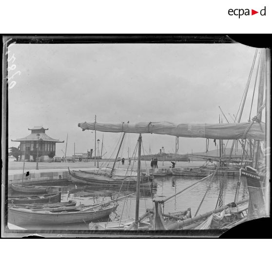 Volos. Le port. [légende d'origine]