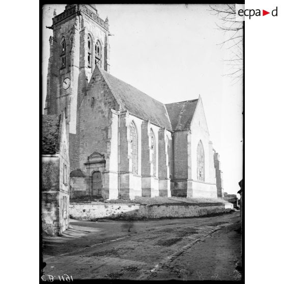 L'église de Montigny. [légende d'origine]