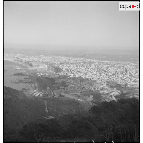 Vue aérienne de la ville d'Oran.