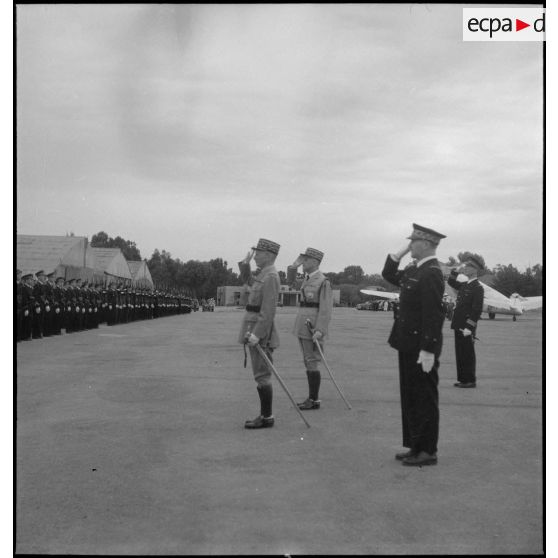 Arrivée du général d'armée Charles Huntziger à Rabat.