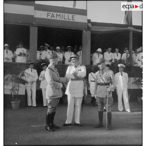 Le général d'armée Charles Huntziger à Dakar (Sénégal).