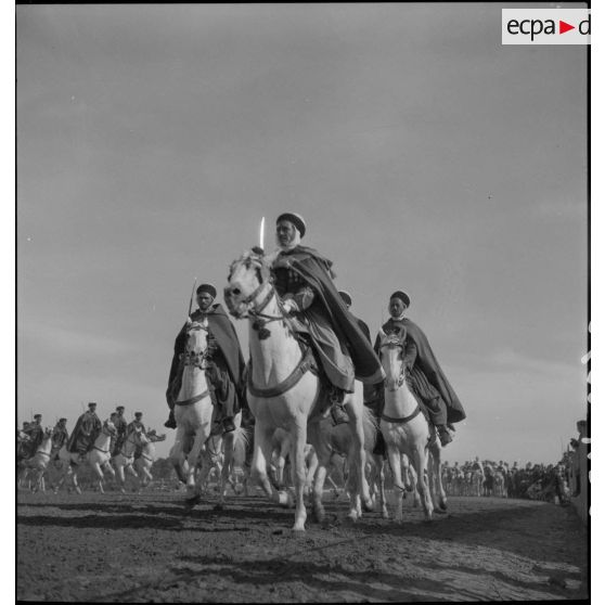 La fête du centenaire de la création des tirailleurs et des spahis.