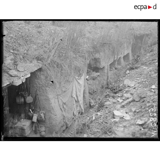 Nord d'Herbécourt, vue prise au boyau de la Choucroute. [légende d'origine]