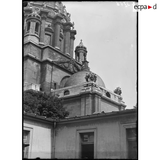 Paris. Val-de-Grâce. Partie de la coupole. [légende d'origine]