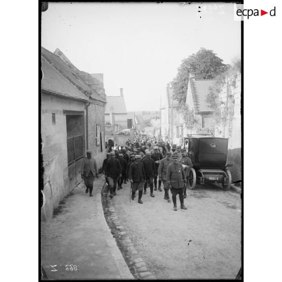 Mortefontaine (Aisne). Départ du cantonnement. [légende d'origine]