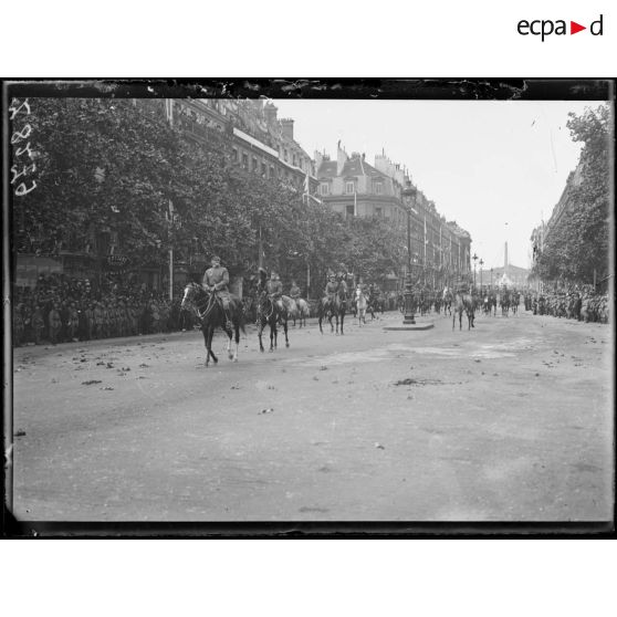 [Fêtes de la Victoire à Paris.]