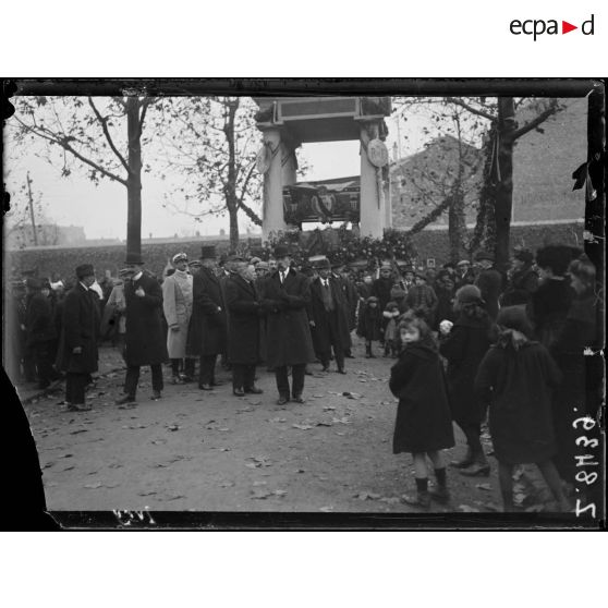 [Paris. Cérémonie du 11 novembre.]