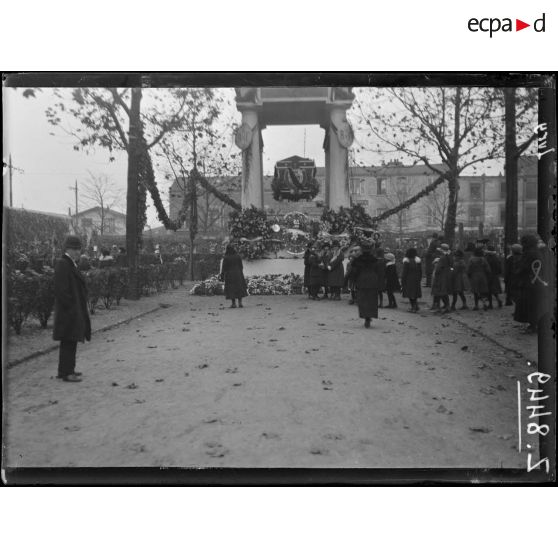 [Paris. Cérémonie du 11 novembre.]