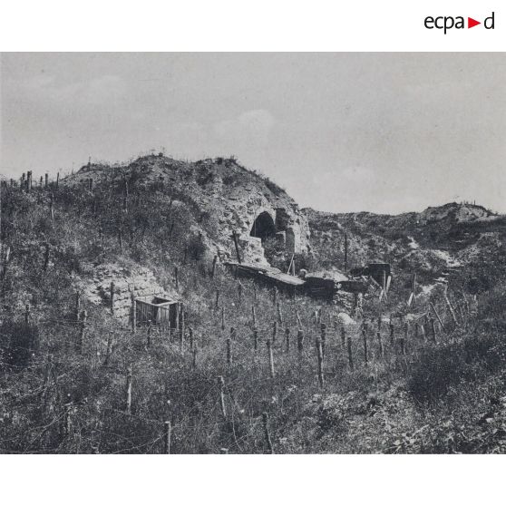 Environs de Verdun. Le fort de Souville. [légende d'origine]