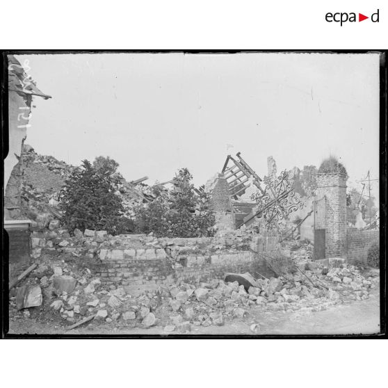 Ayette, Pas-de-Calais, ruines. [légende d'origine]