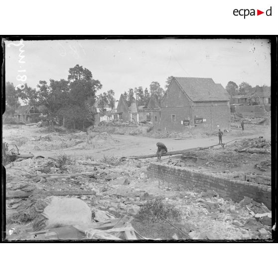 Courcelles-le-Comte, Pas de Calais, ruines. [légende d'origine]