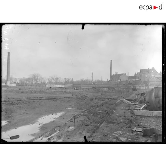 Douai, Nord. Terrain où s'élevaient les bâtiments d'une usine Arbel. [légende d'origine]