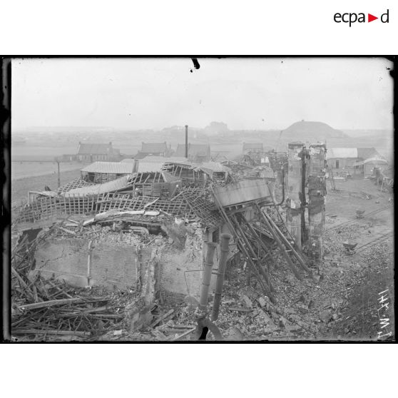 Aniche, Nord. Fosse Fénelon. La fosse vue de derrière. [légende d'origine]