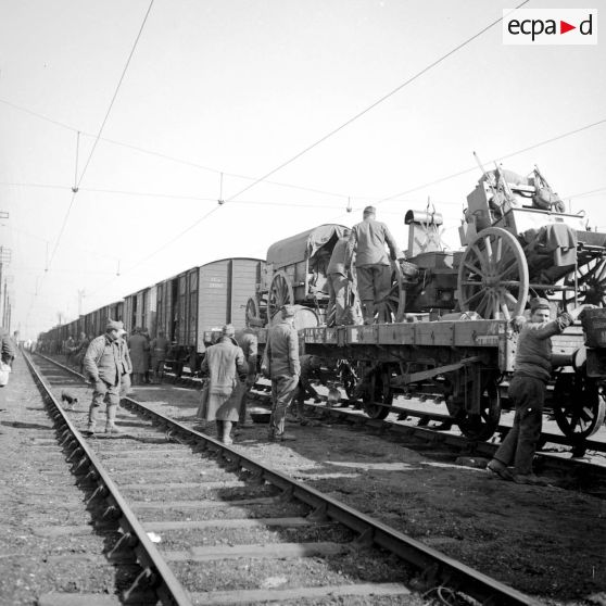 Plan général d'un wagon ouvert qui transporte des cuisines roulantes.