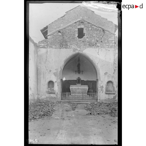 Ecuelle. (Meurthe et Moselle). Intérieur de l'église. [légende d'origine]