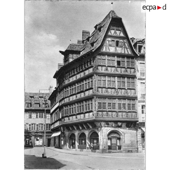 [Strasbourg. La maison Kammerzell. Sans date.]