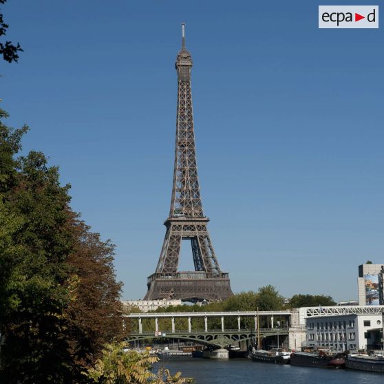 La tour Eiffel.