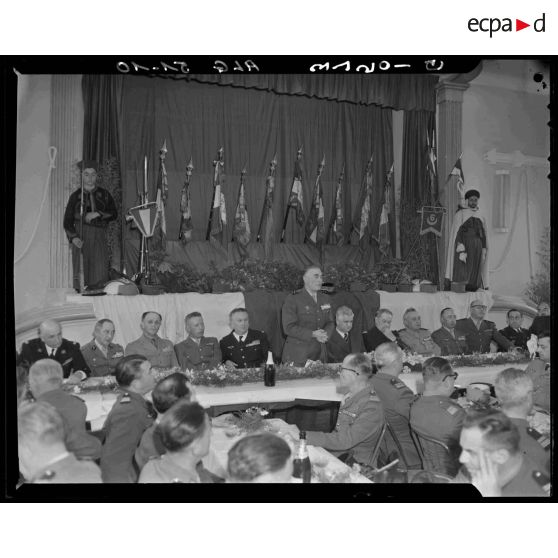 Discours du général Cailles au foyer de garnison de la division d'Alger lors des adieux au gouverneur de l'Algérie Naegelen.