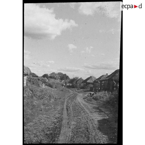 Lokot. [Un village]. [Description en cours]