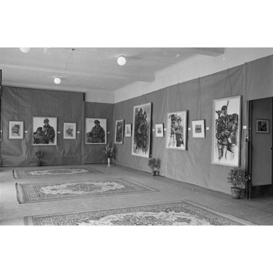 L'exposition de dessins des peintres de guerre (Kriegsmaler) Lothar-Günther Buchheim et Richard Schreiber.