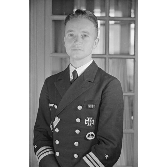 Portrait du Kapitänleutnant Helmut Rosenbaum, commandant du sous-marin U-73.