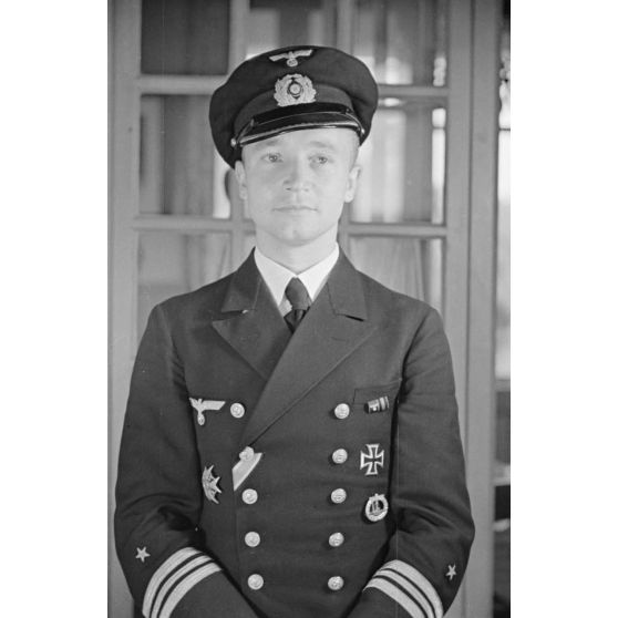 Portrait du Kapitänleutnant Helmut Rosenbaum, commandant du sous-marin U-73.