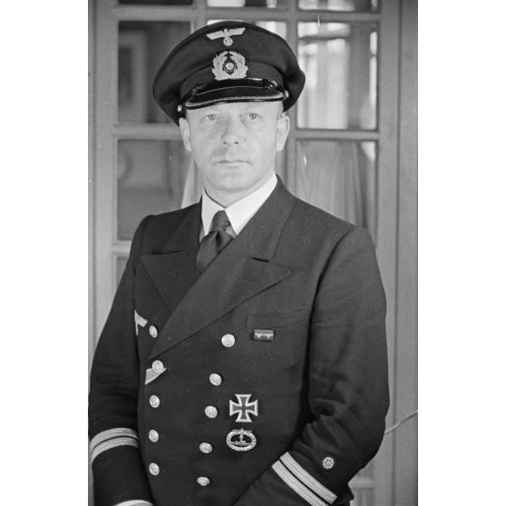 Portrait d'un officier ingénieur des forces sous-marines allemandes.