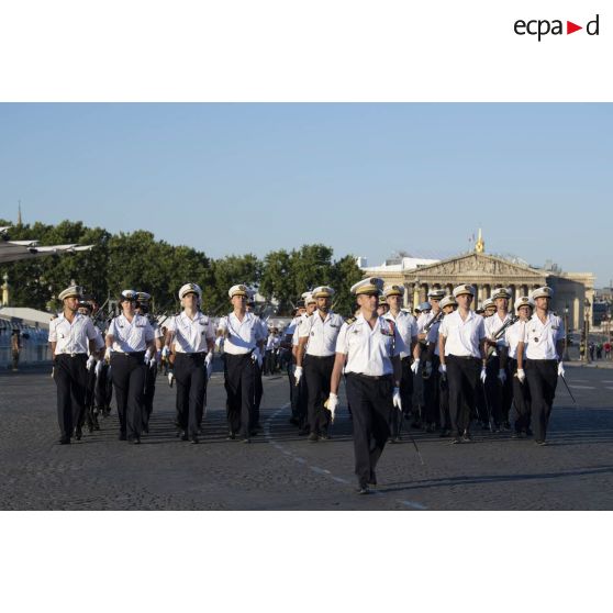 Sur la place de la Concorde, les soignants du service de santé des Armées (SSA), mis à l'honneur pour les remercier de leur engagement lors de la crise de la COVID-19, répètent le défilé à pied du 14 juillet.