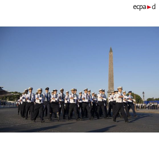 Sur la place de la Concorde, l'école de l'Air répète le défilé à pied du 14 juillet.