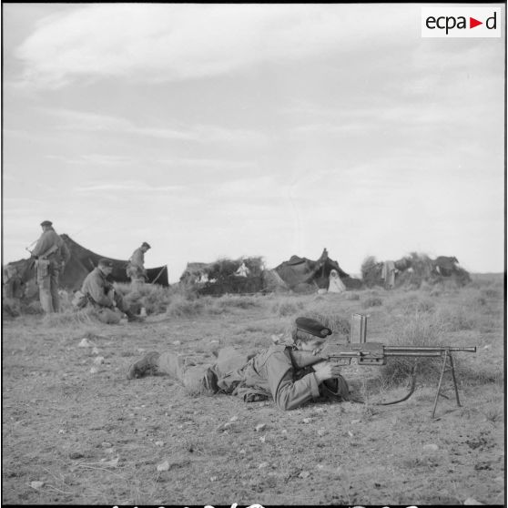 Pacification dans le massif de l'Ouarsenis, le plateau du Sersou, le djebel Nadar et l'Oued Kheliff.