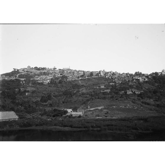 [La ville de Fianarantsoa.]