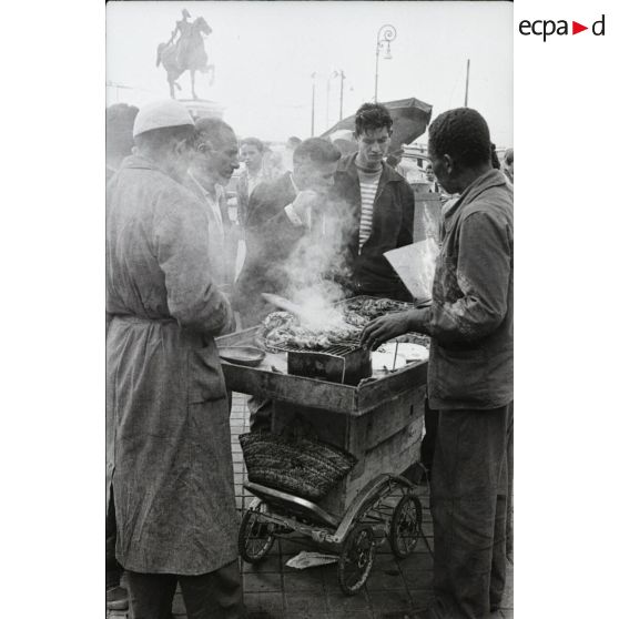 11 novembre 1960, Alger. [légende d'origine]