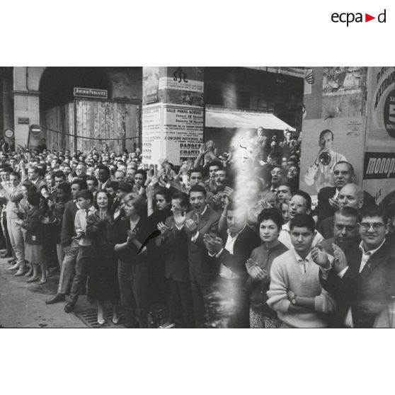 11 novembre 1960, Alger. [légende d'origine]