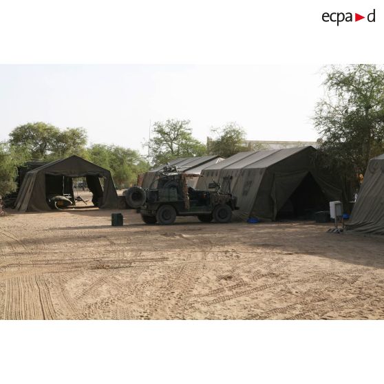 Déploiement de l'opération de la force européenne EUFOR Tchad/RCA (République centrafricaine) : campement des forces spéciales dans le camp capitaine Michel Croci.