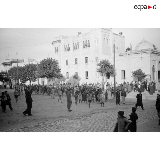 Scènes de rues dans Tunis.