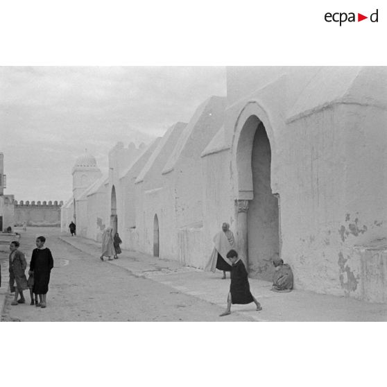 Visite de la grande mosquée de Kairouan (Tunisie), aspects architecturaux.