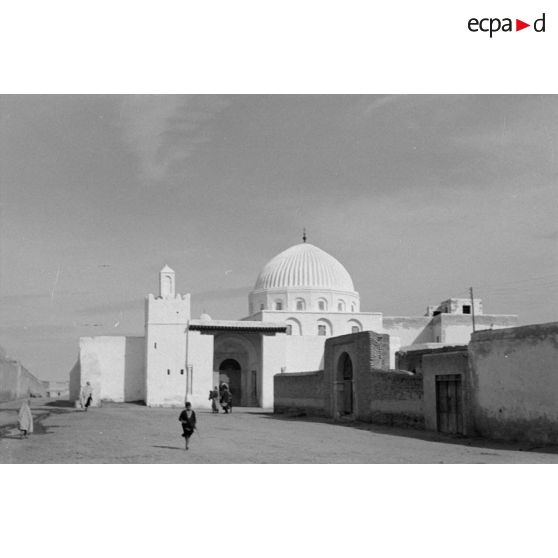 Visite de la grande mosquée de Kairouan (Tunisie).