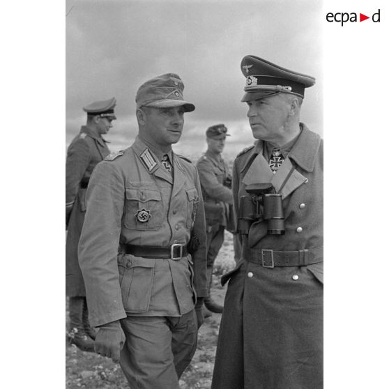 Le colonel (Oberst) Marcks et le général (General der Panzertruppe) Crüwell.