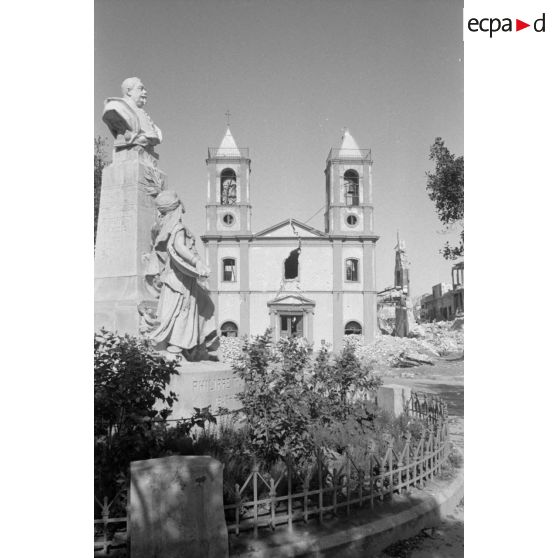 L'église ou cathédrale de Sfax, vue de la place Philippe Thomas.