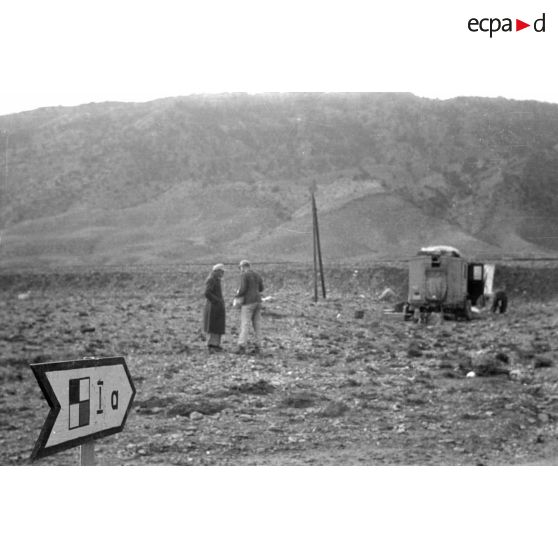 Panneau indiquant l'emplacement de l'état-major de la Panzerarmee Afrika.