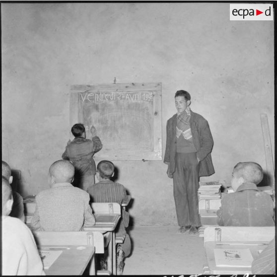 Ecole pour jeunes garçons Kabyles au poste de Sidi Ali dans la région de Barbacha.