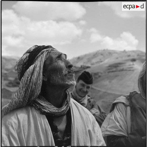 Portrait d'un homme algérien du village de Bou Aoua.