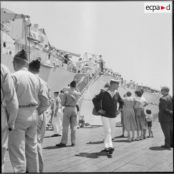 Embarquement à bord du navire-école Jean Bart.