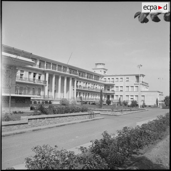 Vue de l'hôpital civil de Tlemcen.